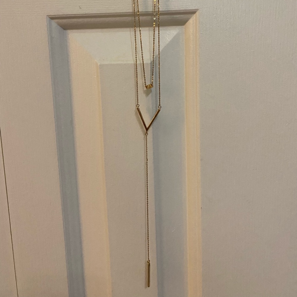Long necklace - Picture 3 of 3